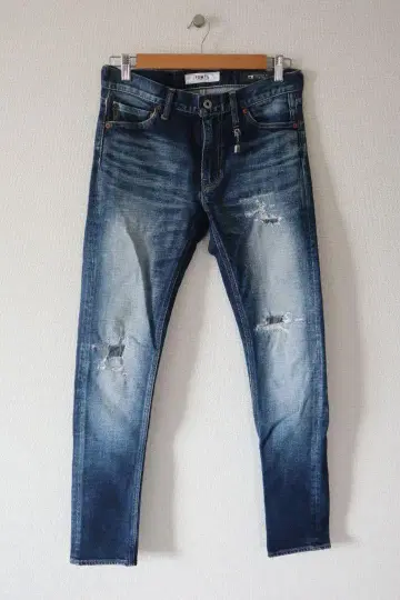 FDMTL FIGURE DENIM 2YW 사례 연구 28/34