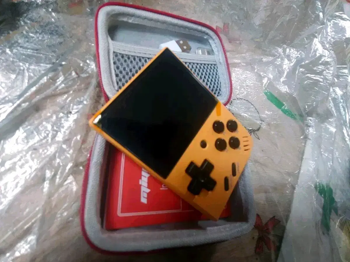 miu mini v4 (no plus)64g