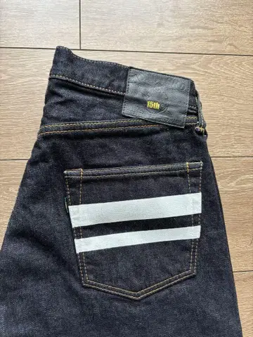 모모타로 청바지 15주년 모델