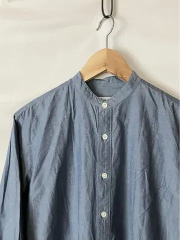 Wild Life Tailor 밴드 카라 셔츠 블루