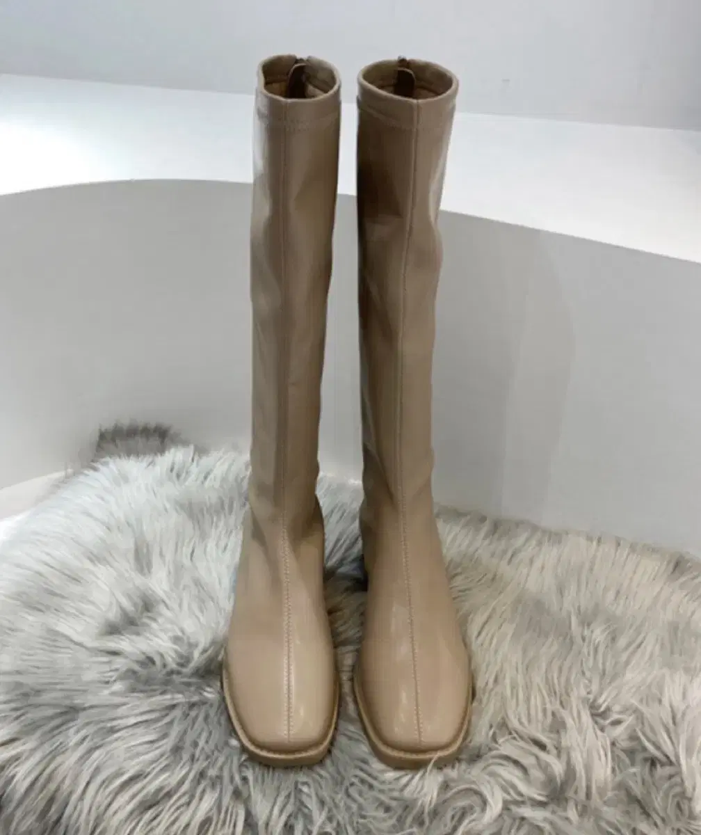 Daily Beige Leather Long Boots 245/Low Boots/Wedding (New)
