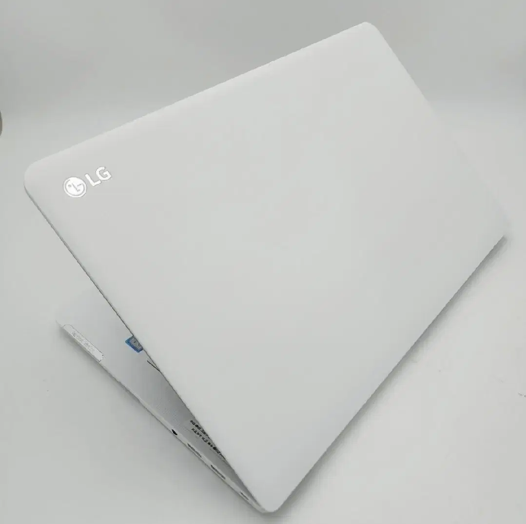 게이밍 i7 램8기가 지포스듀얼그래픽 SSD256기가 A급 노트북