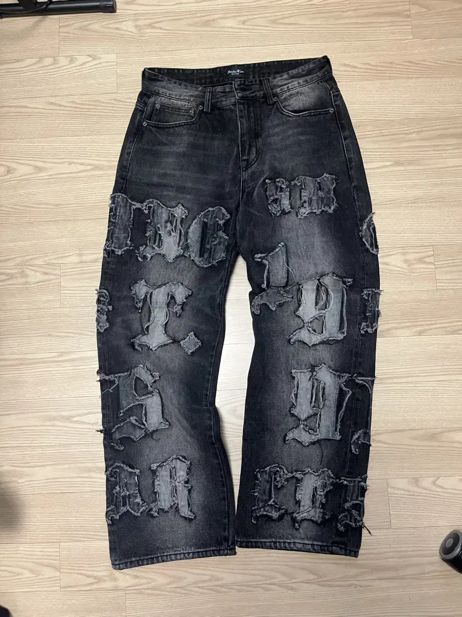 스모크 라이즈 BK PELE PELE JEANS