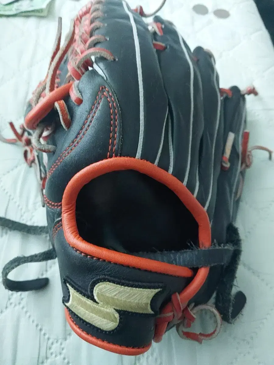 Sasaki Nine-on-Nine Outfield Glove