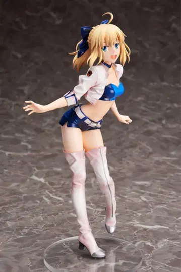 플러스 원 세이버 Type-Moon 레이싱 ver 1/7 스케일 피규어