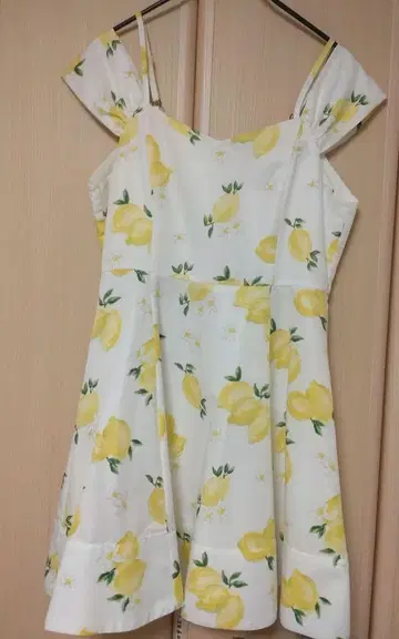 titty&Co, 레몬 원피스