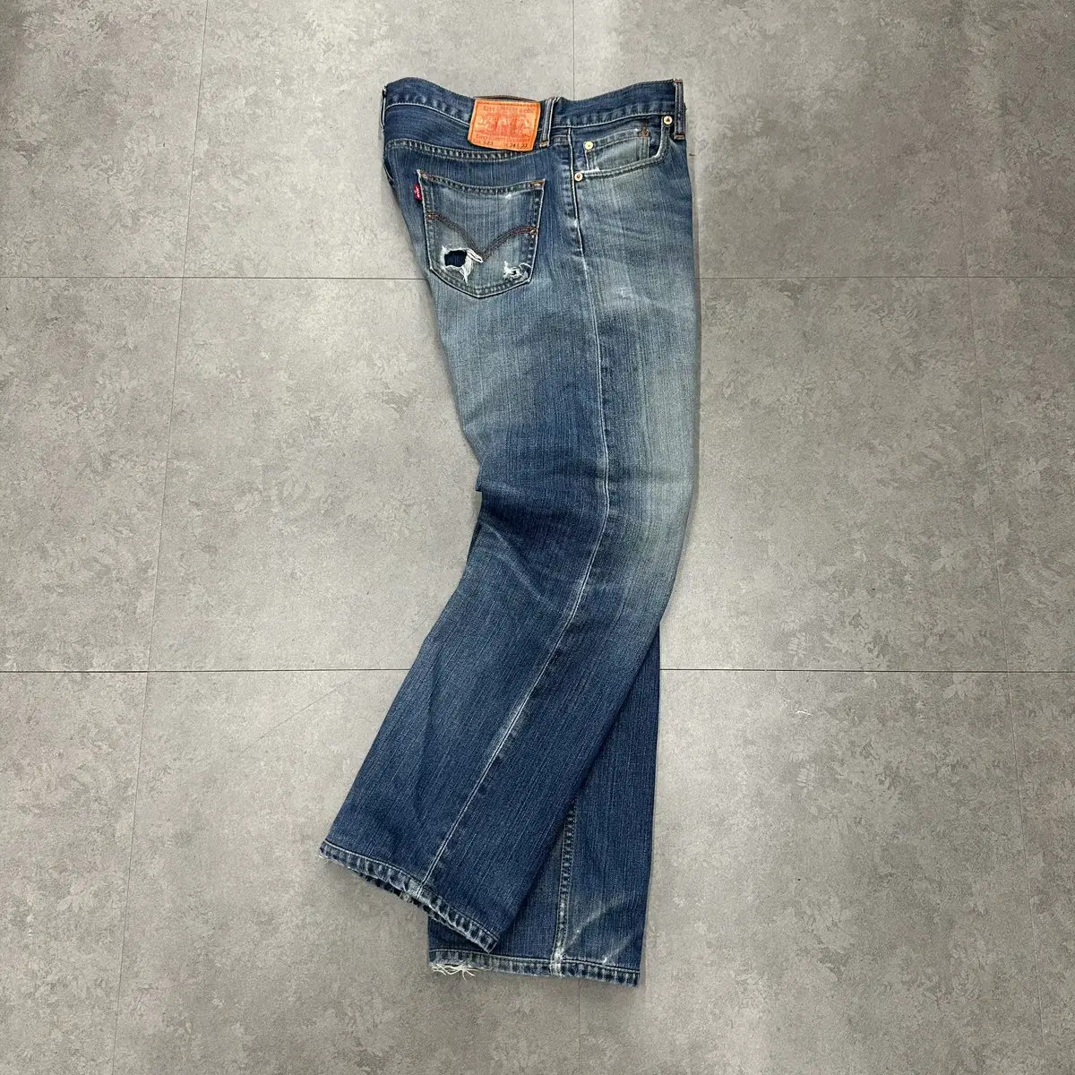34 Levi's 523 Men's Washed Denim Jeans