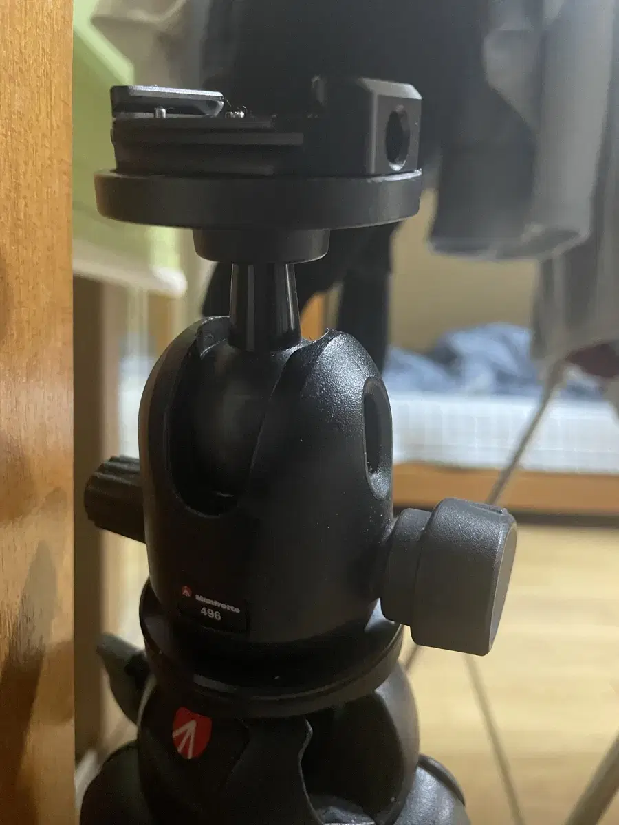 Manfrotto 3001PROB + 496 heads with falcam plates