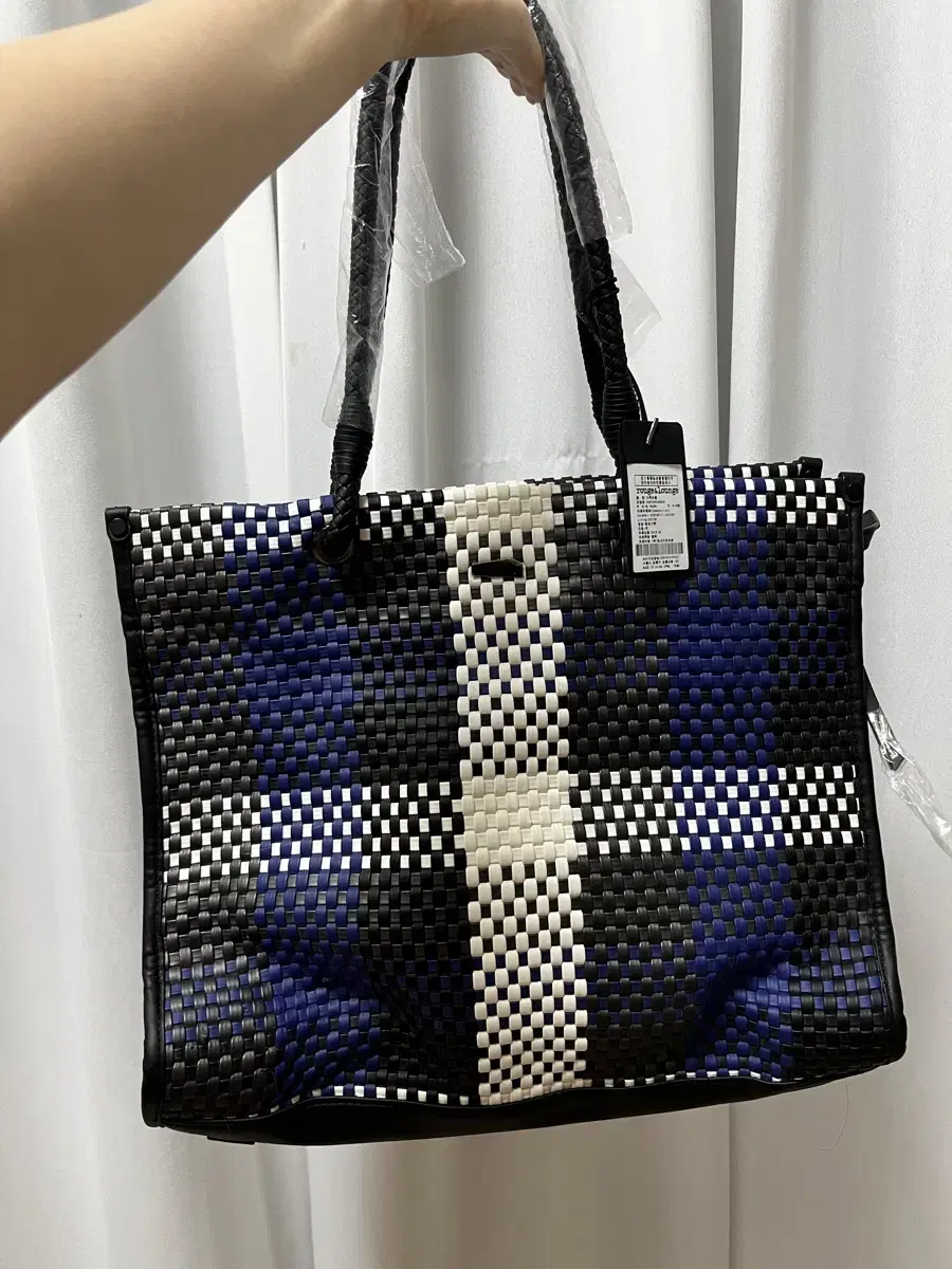 lew and Lounge Shoulder Bag