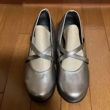 최종 가격 인하! 새상품급 리게타 크로스 벨트 M 사이즈 브론즈