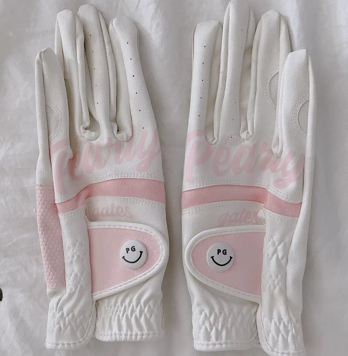 ParisGates No. 18 Women's Golf Glove