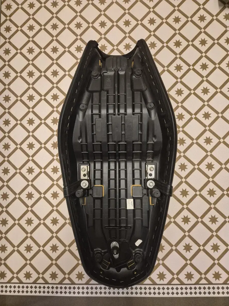 Triumph Genuine Seat