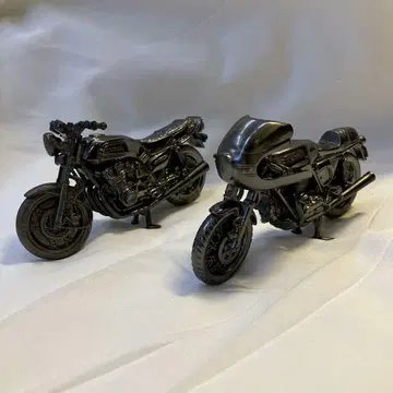 새상품급 두카티 메탈릭 실버 혼다 cb750f 바이크 레드 바론