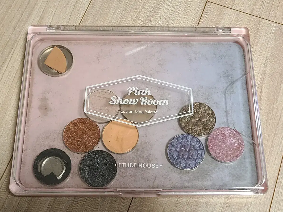 Etude Pink Showroom Customization Palette