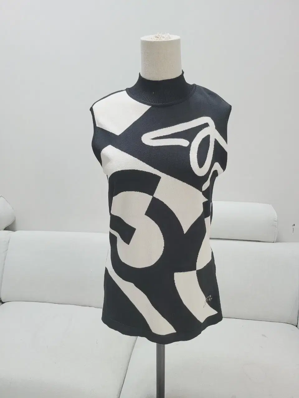 Louis Castel High Neck Vest