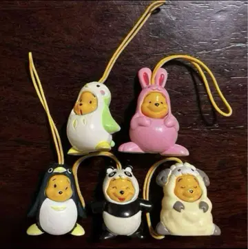 푸우 옷 갈아입기 피규어 가챠폰 한정판 스트랩