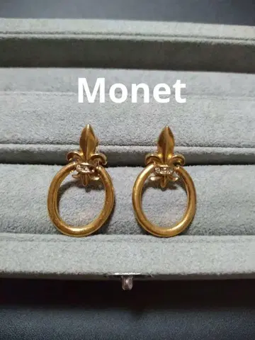 MONET 모네 귀찌 빈티지 백합 문장 풀르 드리스