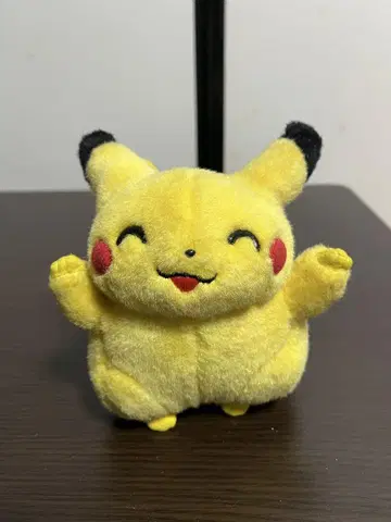 포켓몬 피카츄 만세 봉제 인형 웃는 얼굴 초기 TOMY 타카라토미