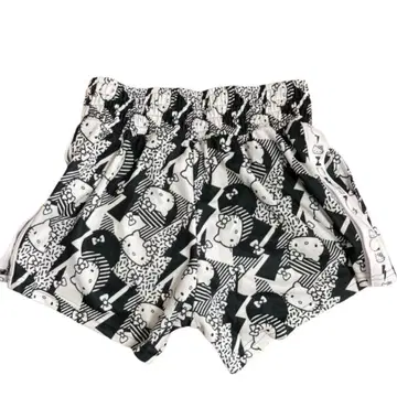 ZUMBA wear 줌바 숏 팬츠 헬로키티 콜라보