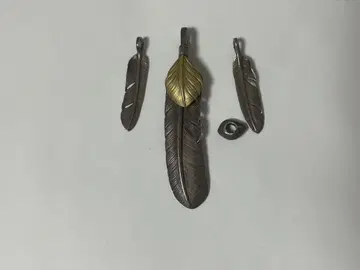 고로즈 목걸이, 액세서리