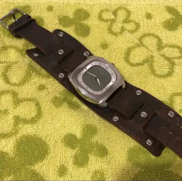 FOSSIL 바늘 축광 손목시계 레어 빈티지