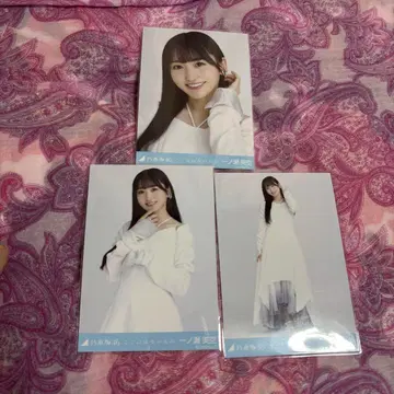 노기자카46 브로마이드 이치노세 미쿠 컴프 여기에는 없는 것