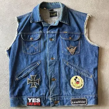 70s Wrangler 커스텀 데님 베스트 핀즈 와펜 빈티지