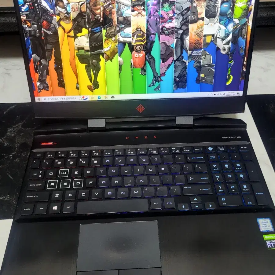 RTX 2060 HP 오멘 프리미엄 게이밍 노트북 팝니다.