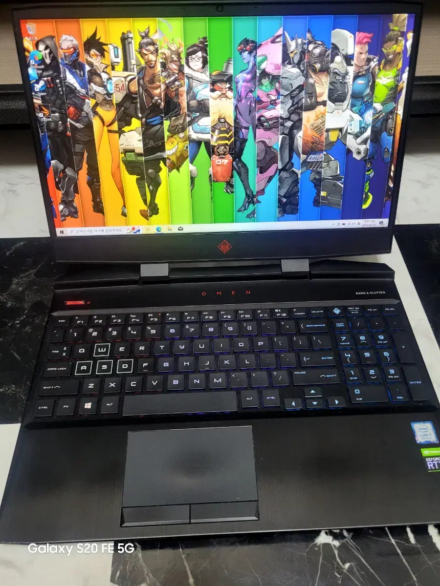 RTX 2060 HP 오멘 프리미엄 게이밍 노트북 팝니다.