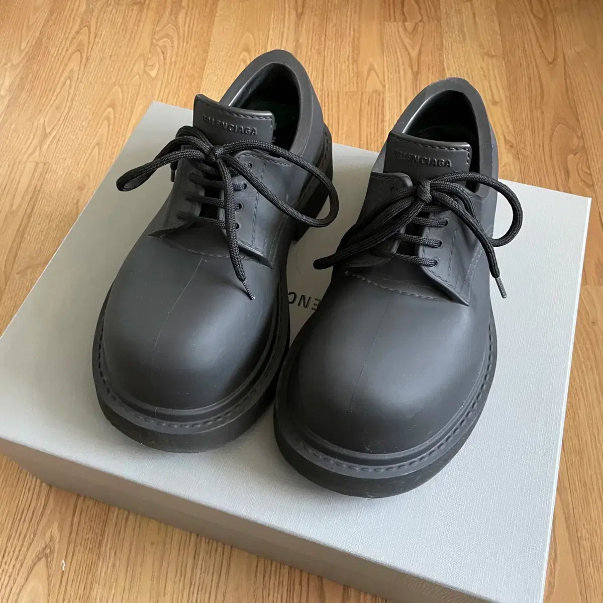 Balenciaga steroid ダービー 40 ステロイドダービー