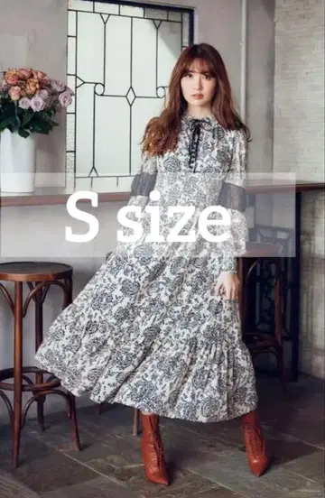 헤르립토 윈터 플로럴 롱슬리브 드레스