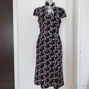 CEST LAVIE 세라비 꽃무늬가 귀여운 원피스