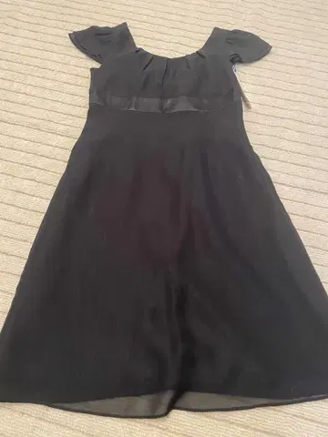 반팔 블랙 플레어 슬리브 원피스 포멀 드레스