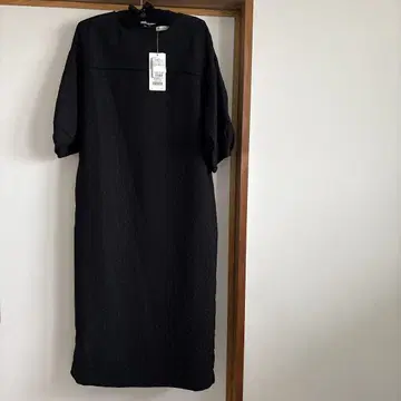 미사용 새상품 벌룬 슬립 자카드 롱 원피스 블랙