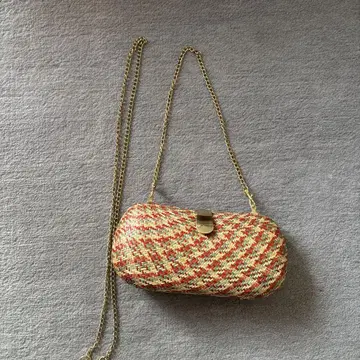 [ 가격 인하 중 ] 롤랜드 클러치백