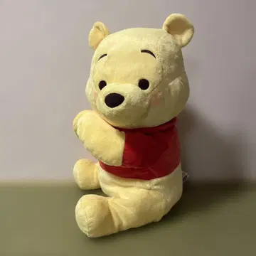 곰돌이 푸 빨간 볼 슈퍼 라지 봉제 인형 가로 포즈