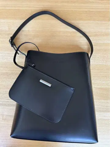 꼼사데모드 백 파우치 포함