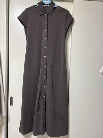 코코딜 슬릿 칼라 카노코 폴로 원피스