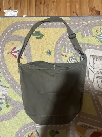메신저 백 카키