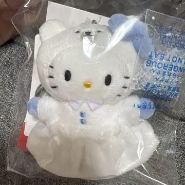 Me% hello kitty 토이 키링 시로쿠마