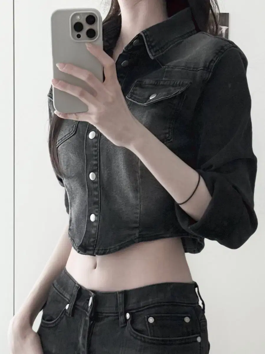 헬레네파리스 워시드 크롭 데님 자켓