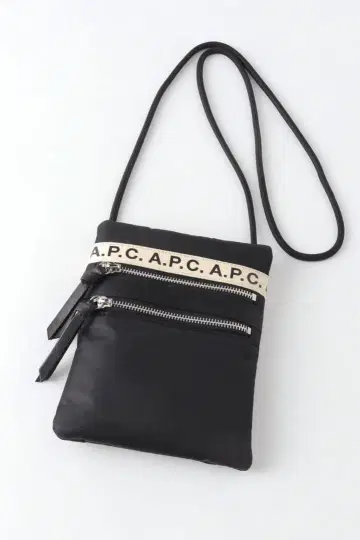 아페쎄 NECK POUCH REPEAT