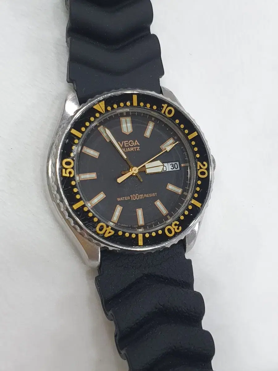 Citizen (VEGA) Quartz Diver Watch