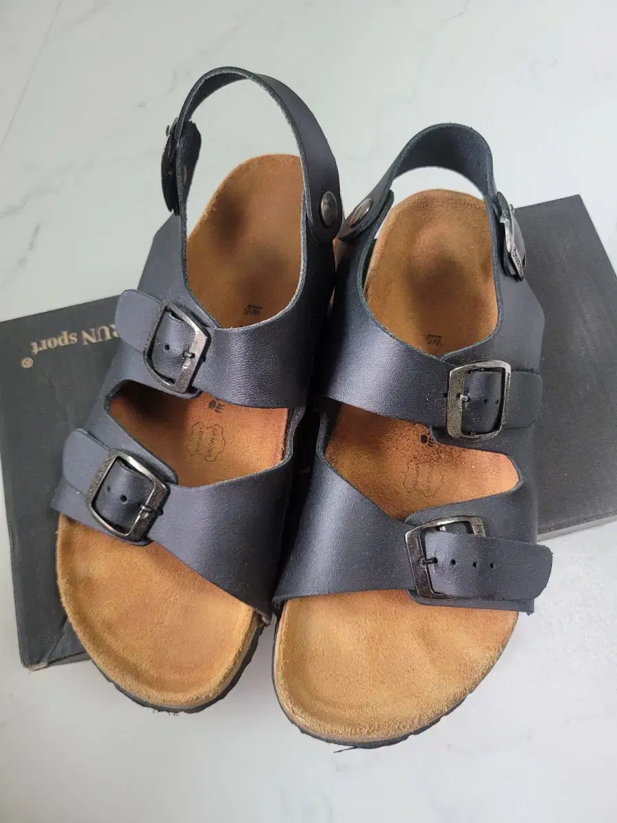 Bearpaw 베어파우 샌들 w6 230mm