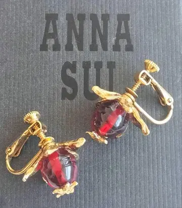 ANNA SUI 귀걸이 레드 카보숑 플라워 귀걸이