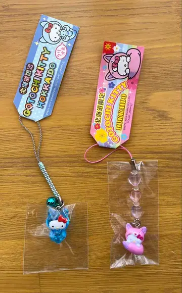 홋카이도 한정 헬로키티 스트랩 2개 세트 클리오네 여우 네즈