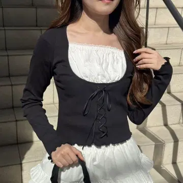 NICE CLAUP 레이어드 리본 탑