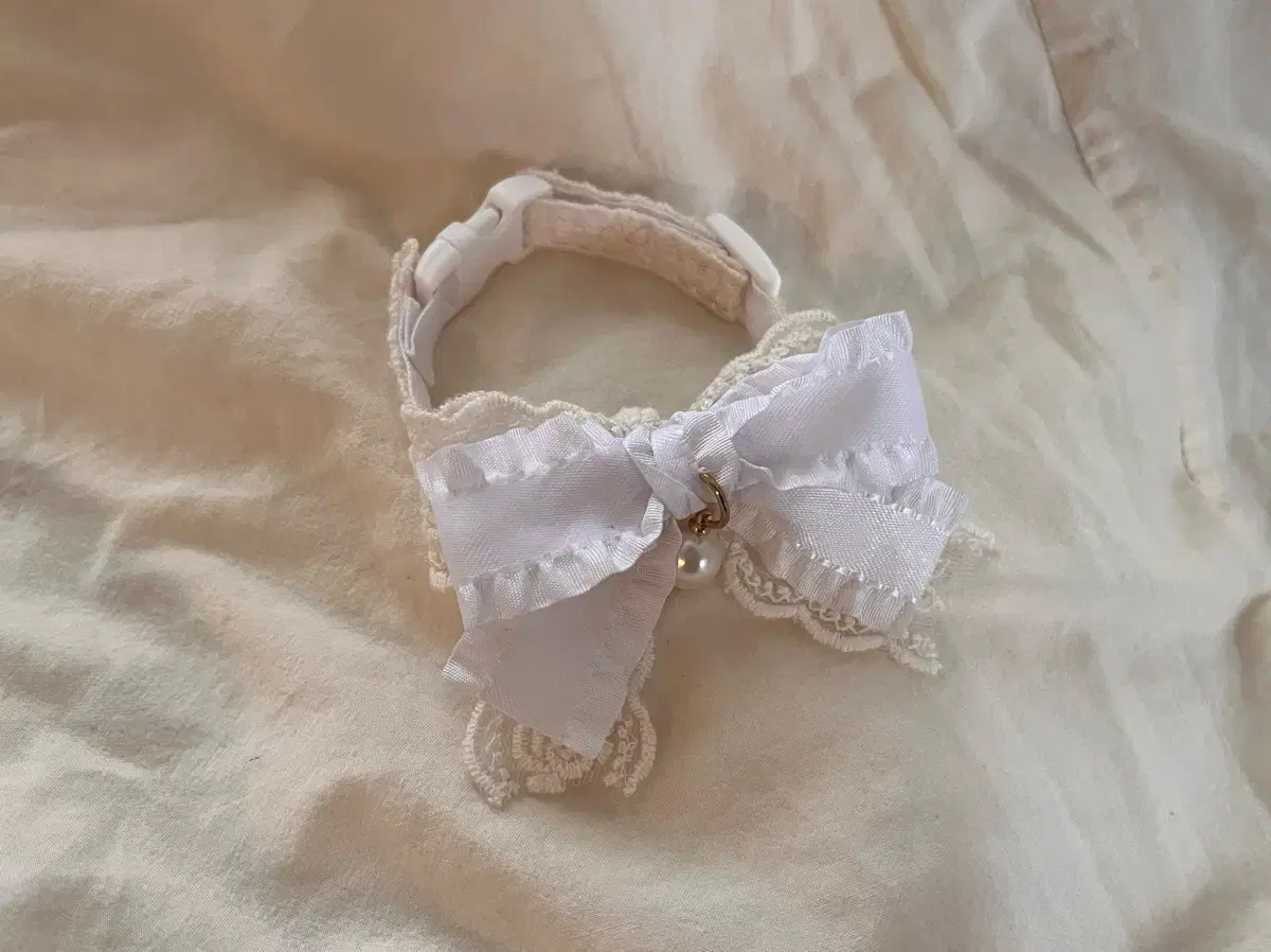 Cat ribbon necklace