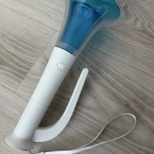 비투비 응원봉 2 멜봉 2 팔아요!