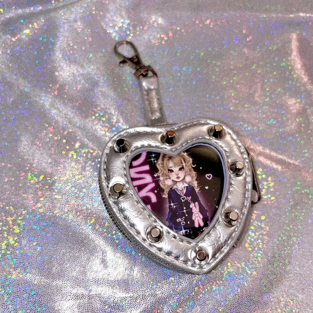 【韓国threetimes スリータイムズ】Mini pumps keyring 韓国threetimes スリータイムズ】Mini pumps keyring